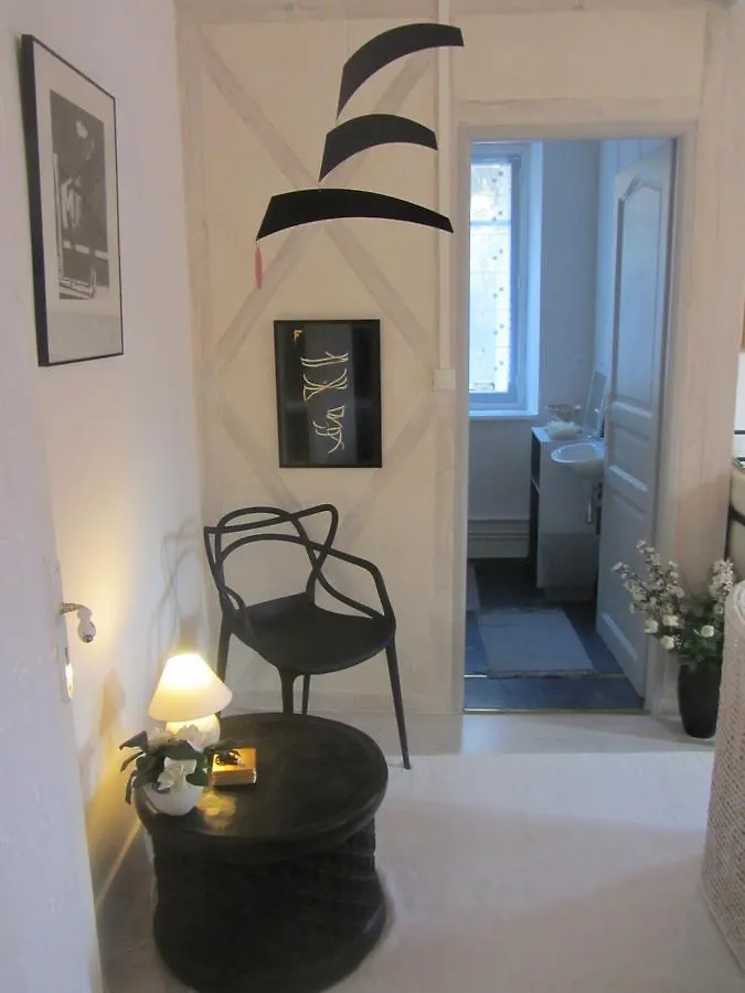 La Maison De Natasha Castillon-en-Couserans B&B